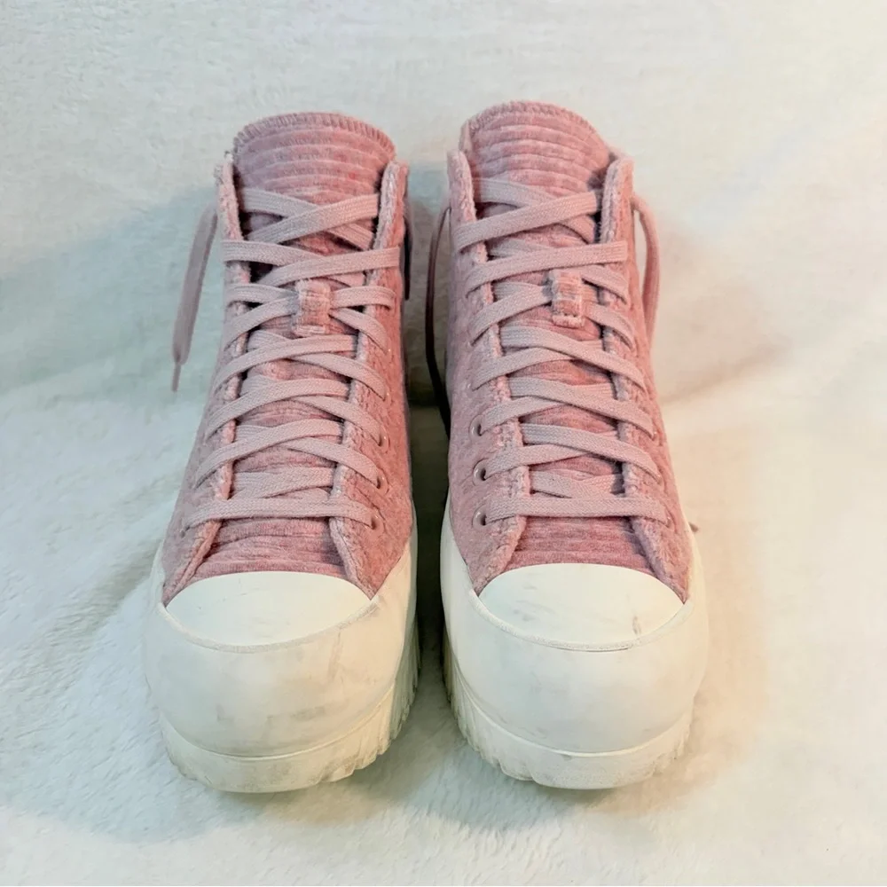 Converse Chuck Taylor Lugged 2.0 Pink‎ Corduroy Platform Sneakers  Mens 7 W9